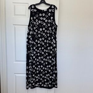 Chic Black and White Floral Midi Dress